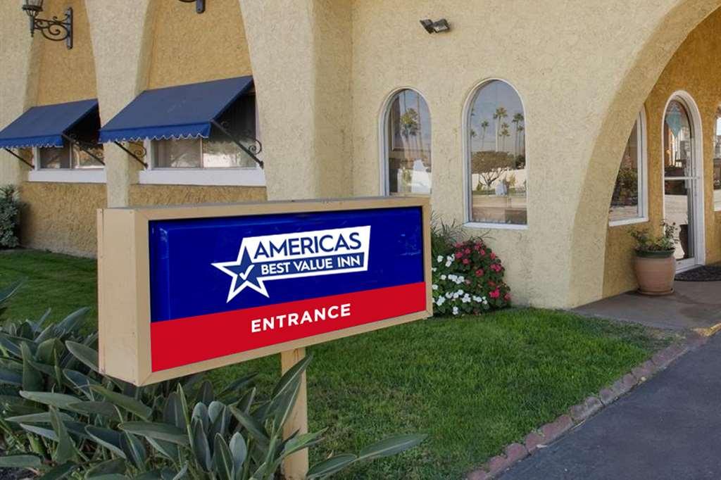 Americas Value Hotel